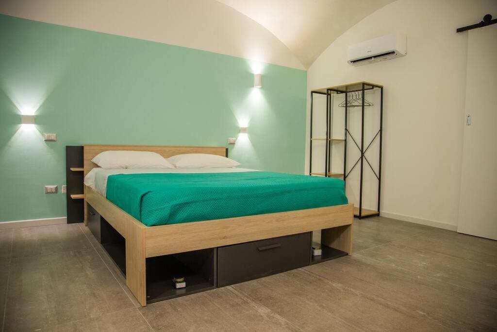 Intero Alloggio - Chiaia Naples Exterior photo